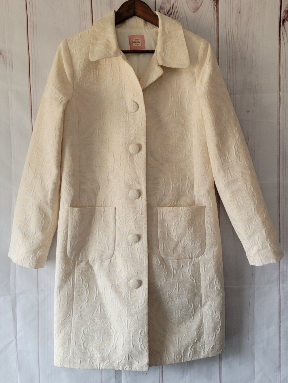 Old Navy Women’s L Button Down Blazer Medium Length Dress Coat Jacket, Cream